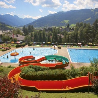 Schwimmen im Sommerurlaub in Radstadt, Salzburger Land