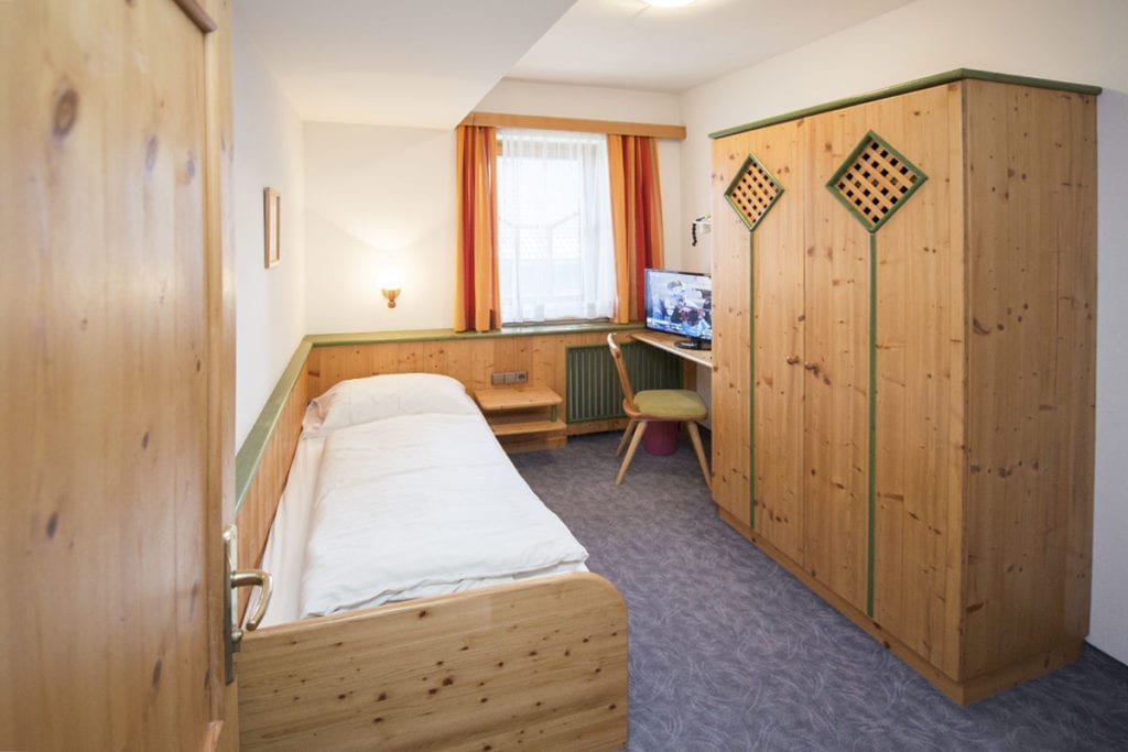Einzelzimmer – Urlaub am Bauernhof in Radstadt - Ferienhof Kasparbauer