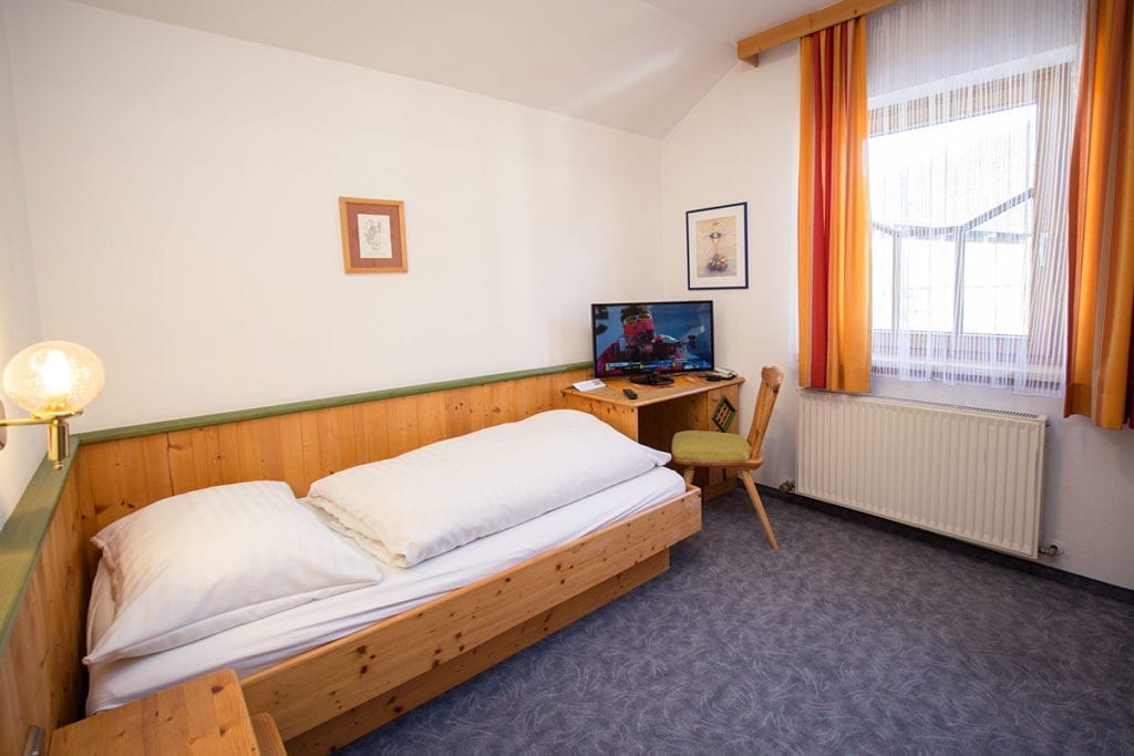 Einzelzimmer – Urlaub am Bauernhof in Radstadt - Ferienhof Kasparbauer