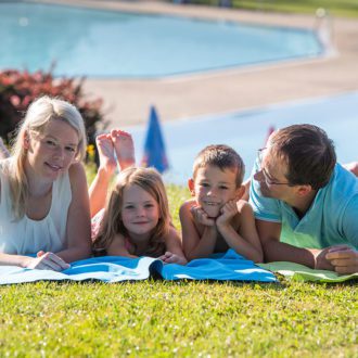 schwimmen im sommerurlaub in radstadt